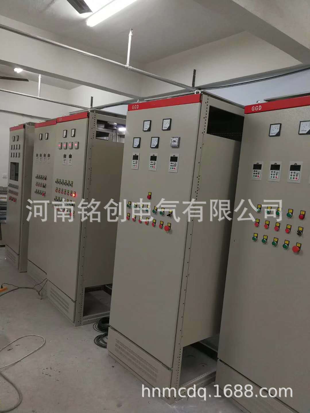 5倉動態(tài)配料控制柜 攪拌站用自動動態(tài)配料控制柜 系統(tǒng)變頻皮帶秤